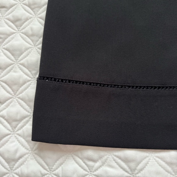 DKNY Midi Ruffle Cap Sleeve Crewneck Zipper Back Dress - Black - Size 4 - Picture 4 of 14